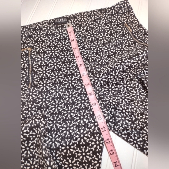 SOHO women's black & white ankle pants size (8) - Picture 12 of 14